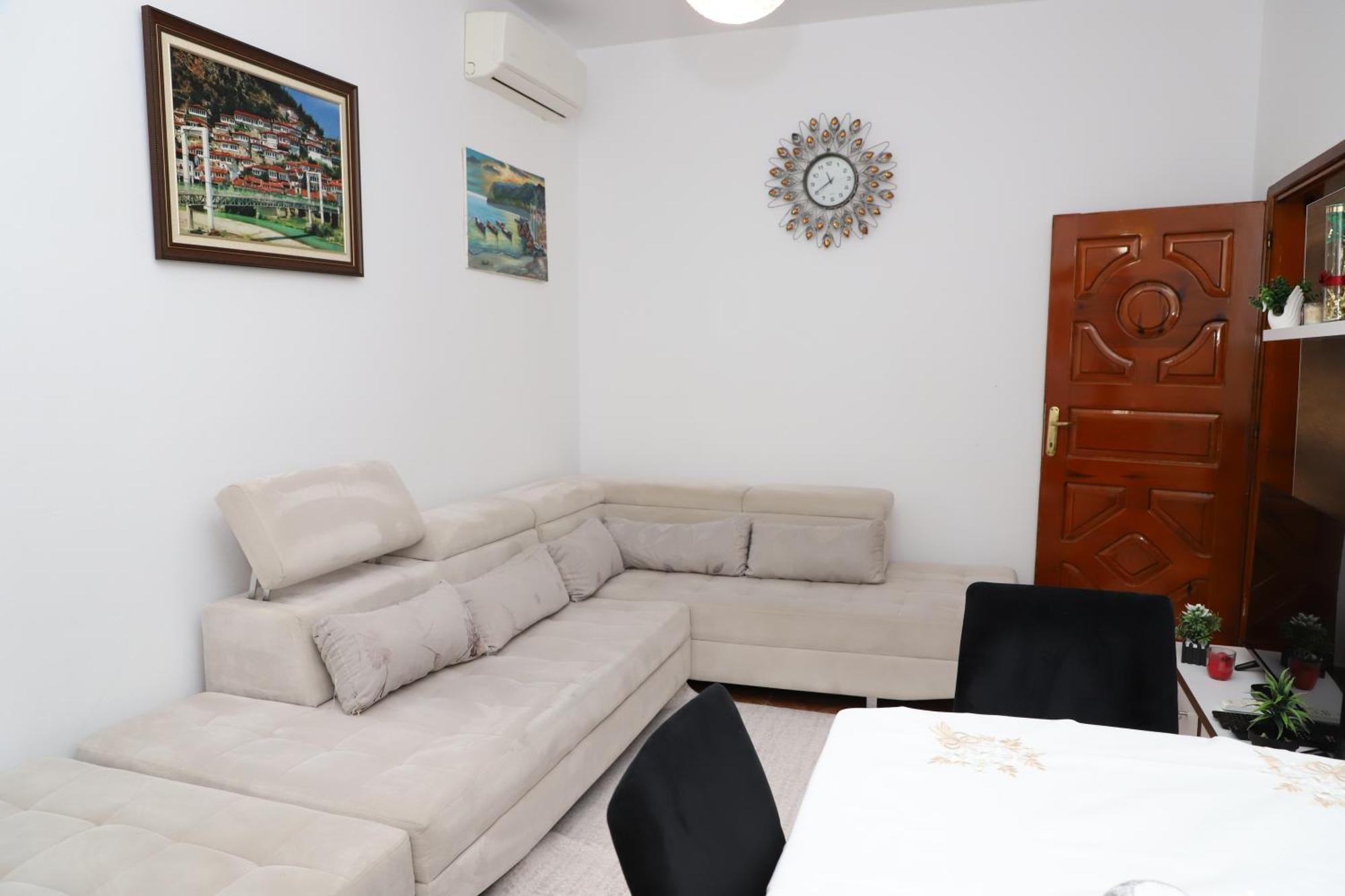 Apartment Xheison Μπεράτ Εξωτερικό φωτογραφία
