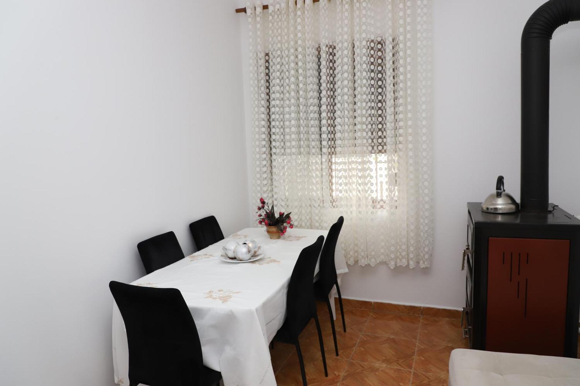Apartment Xheison Μπεράτ Εξωτερικό φωτογραφία